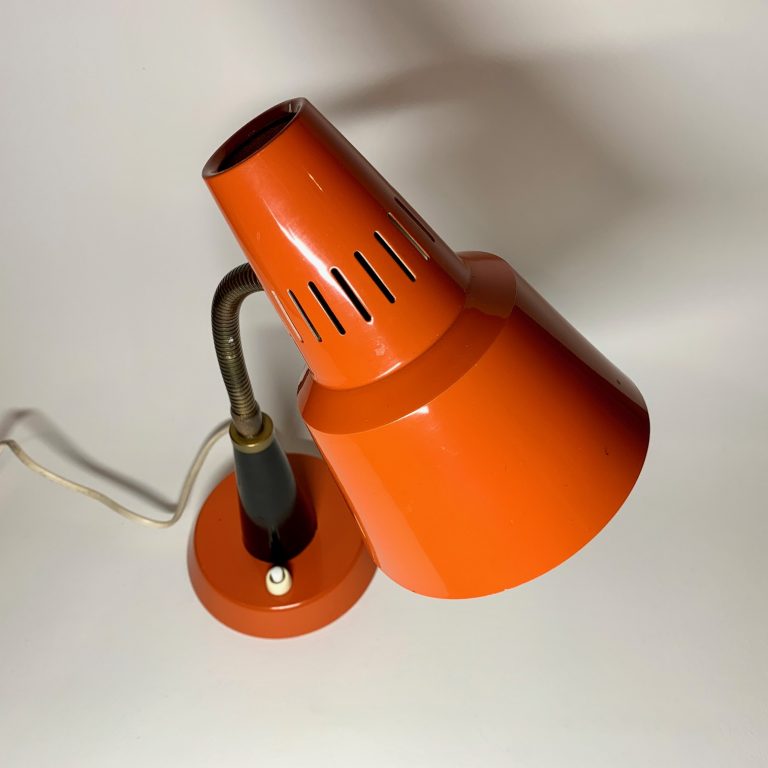 Röd orange Bordslampa tidigt 1970-tal med svanarm Retrolux antik