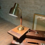 Retro Skrivbordslampa bordslampa mässing teak Retrolux antik