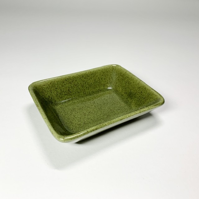 Liten Jie serveringsskål i grönglaserad keramik