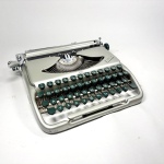 Kolibri reseskrivmaskin 1950-tal Retrolux antik